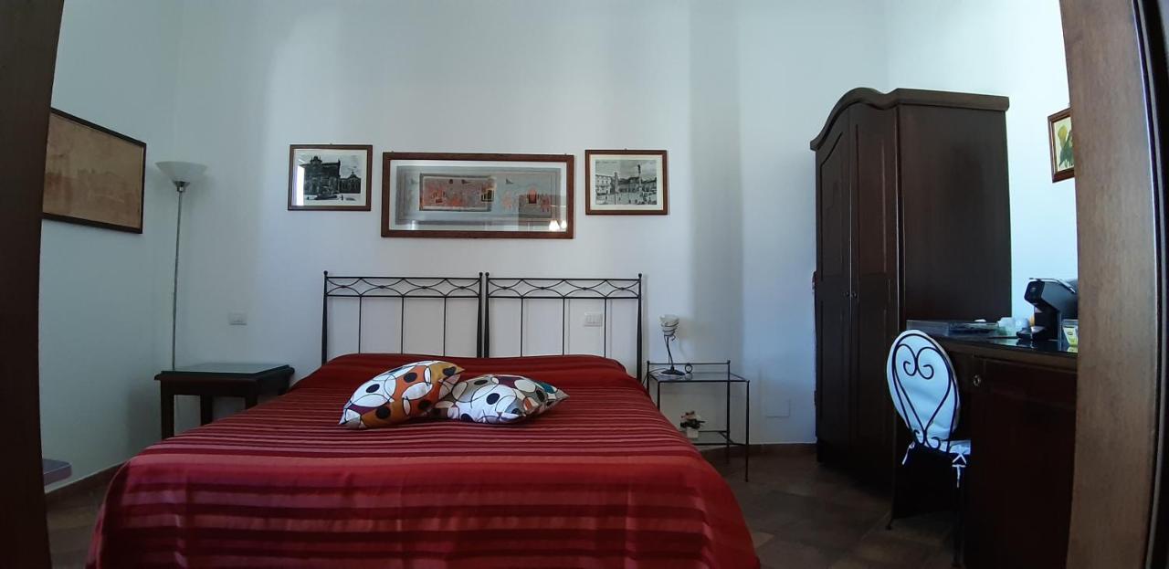 B&B Corte Barocca Lecce Exterior photo