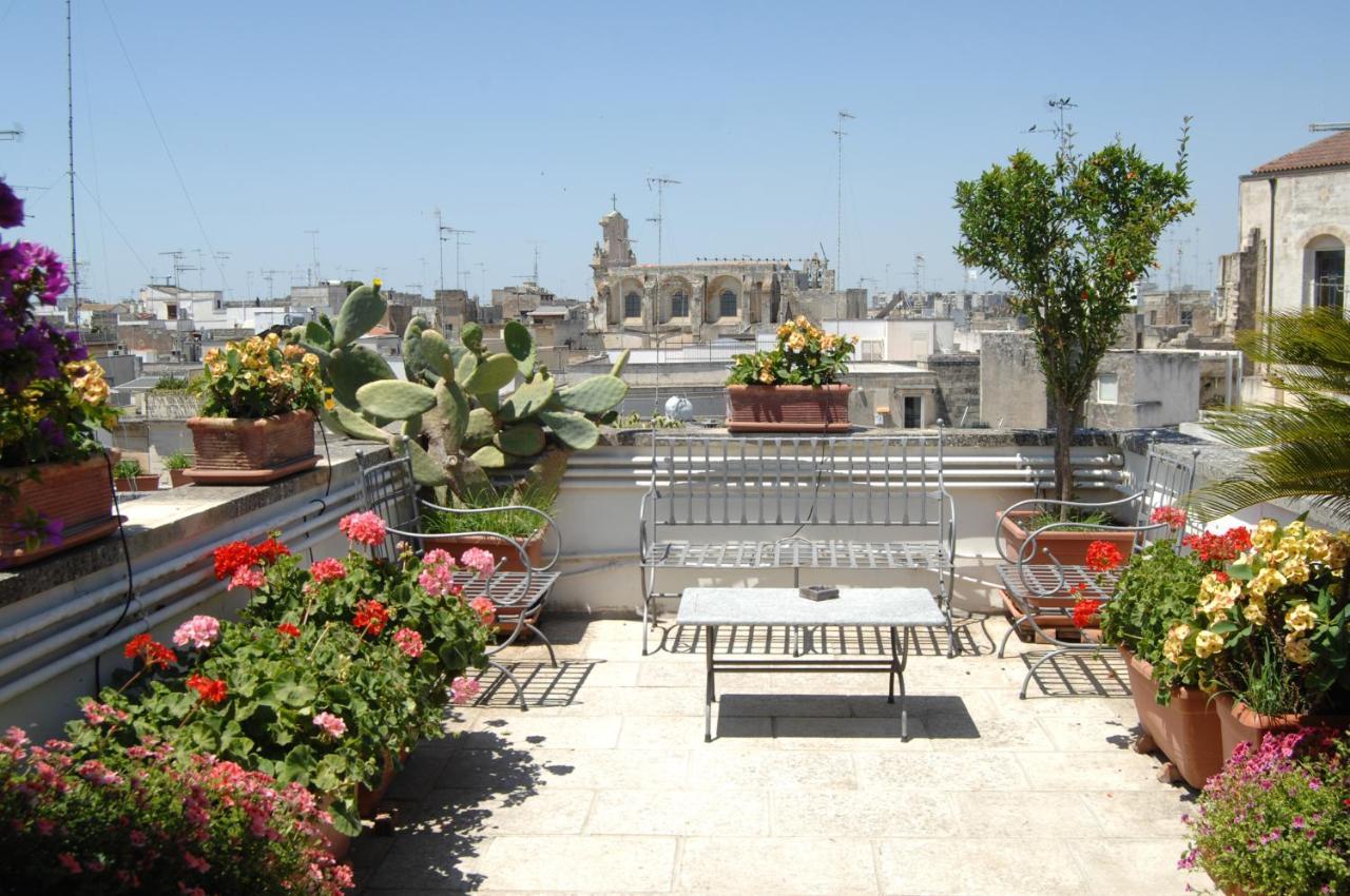 B&B Corte Barocca Lecce Exterior photo