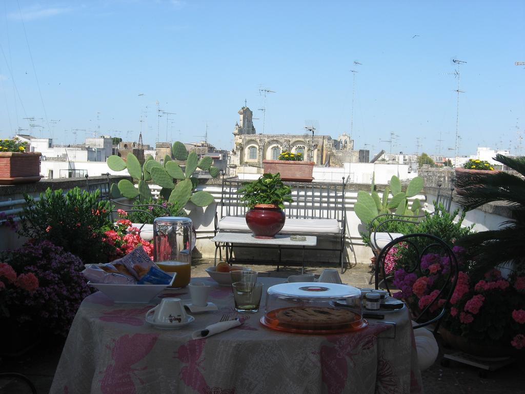 B&B Corte Barocca Lecce Exterior photo