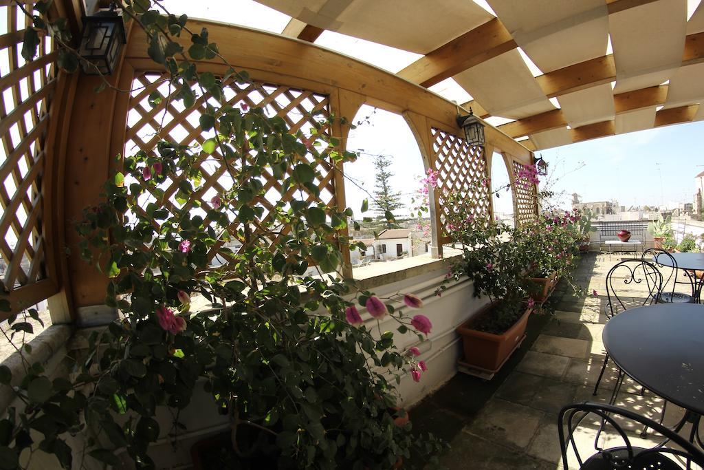 B&B Corte Barocca Lecce Exterior photo